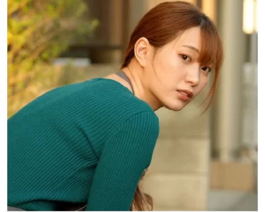 【レビュー】美谷朱里：『もうすぐ彼が帰ってきます。』｜桃尻人妻がかつての不倫相手に正常位で突かれて喘ぐ！