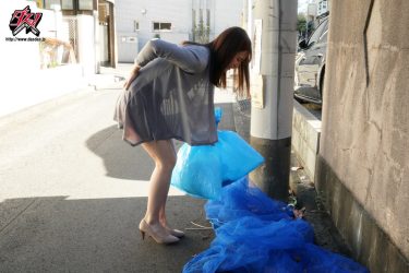 【レビュー】美谷朱音：『派遣マッサージ師にきわどい秘部を触られすぎて、快楽に耐え切れず寝取られました。 美谷朱里』