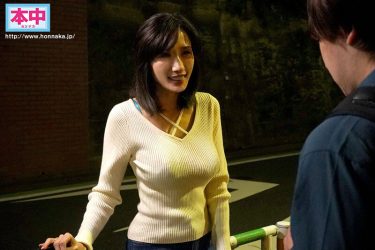【レビュー】JULIA：『旦那の不倫で家出した叔母さんが僕の家に入り浸り…人妻のJcupおっぱいと寂しげな表情に欲情して中出ししまくった1週間の出来事。 JULIA』