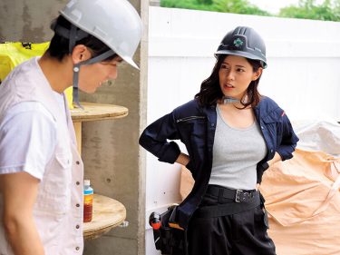 【レビュー】都月るいさ：『現場先が記録的豪雨で女上司と車中泊する事に…嵐を怖がる上司に抱きつかれ興奮おさまらず朝まで一晩中交わりあった絶倫不倫カーセックス 都月るいさ』